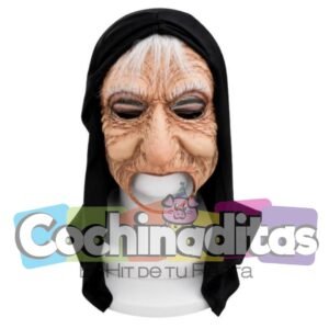 Viejita de latex con capucha